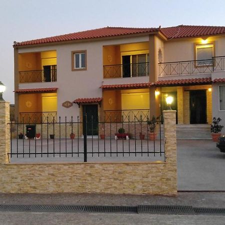 Perivolia  Avantis Apartments מראה חיצוני תמונה
